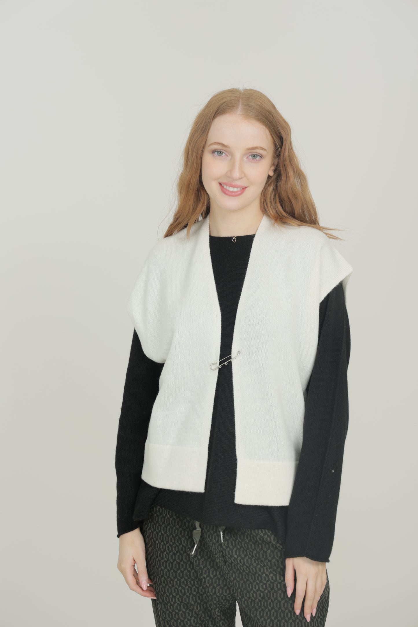 SWEATER VEST