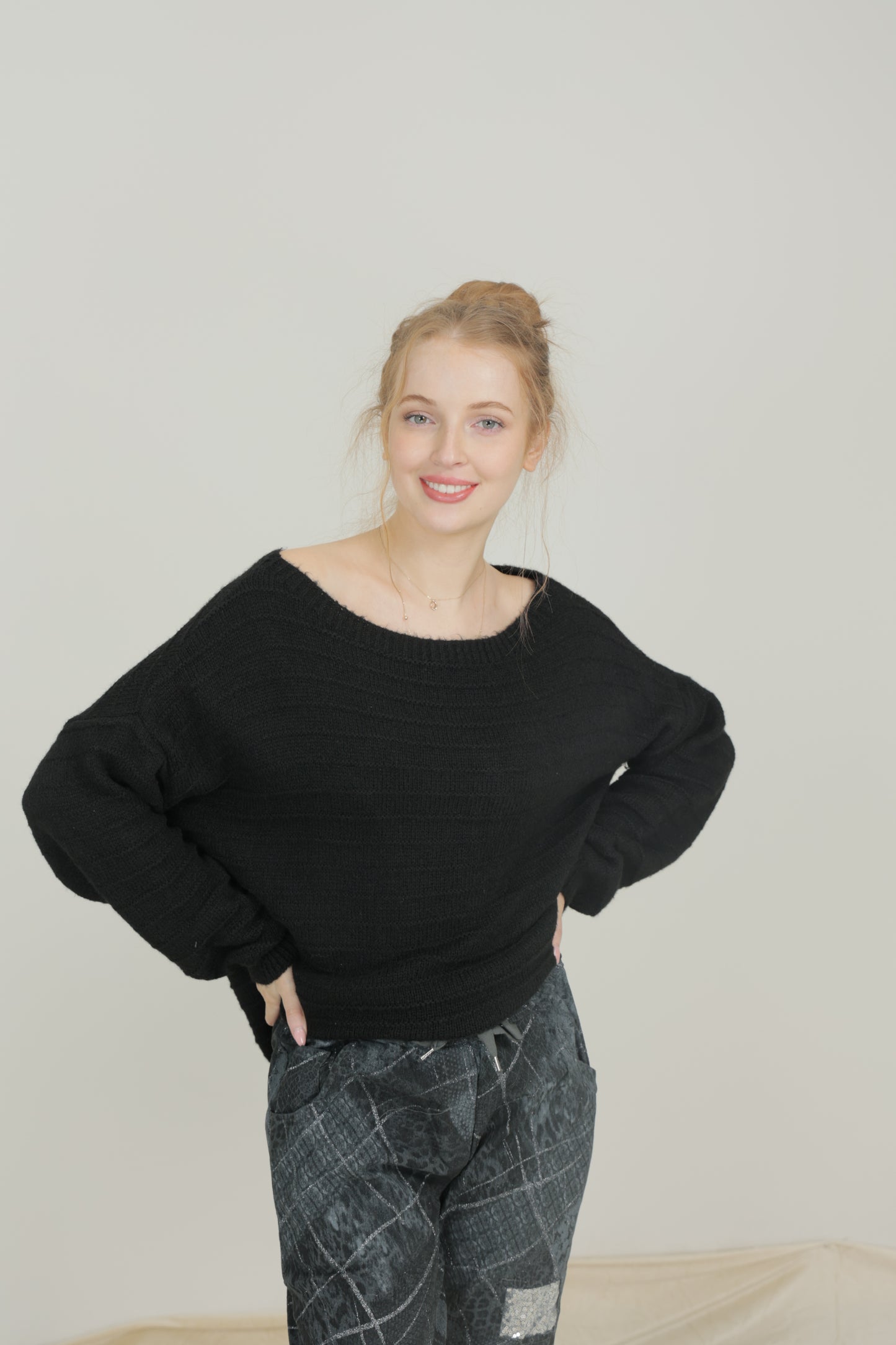 WOOL BLEND SWEATER