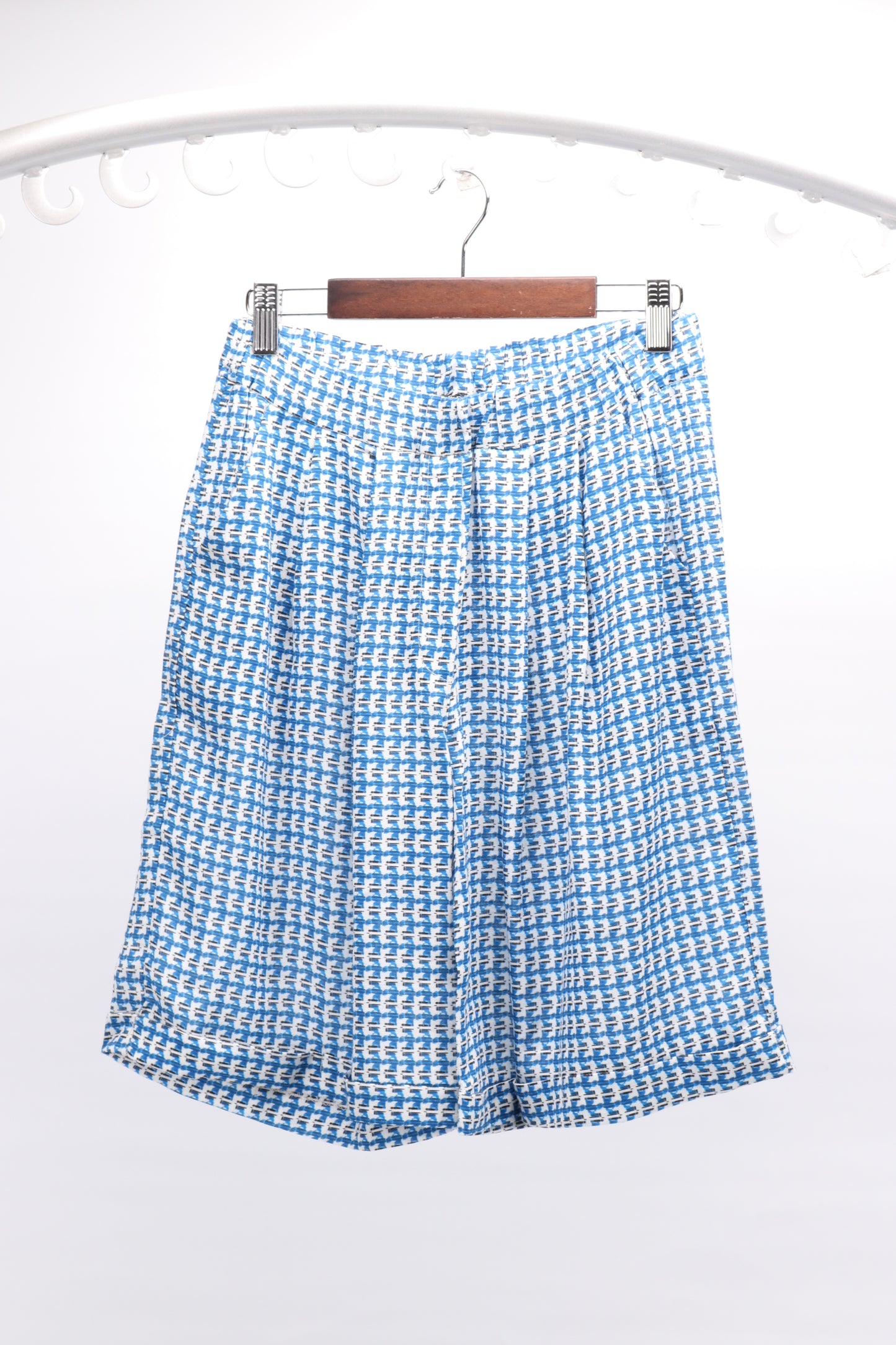 COTTON & LINEN SHORTS